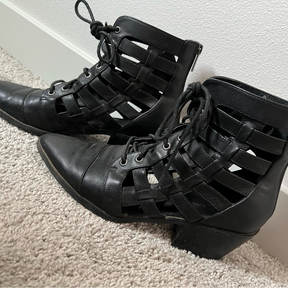 Genuine Leather Women’s Booties 8 1/2